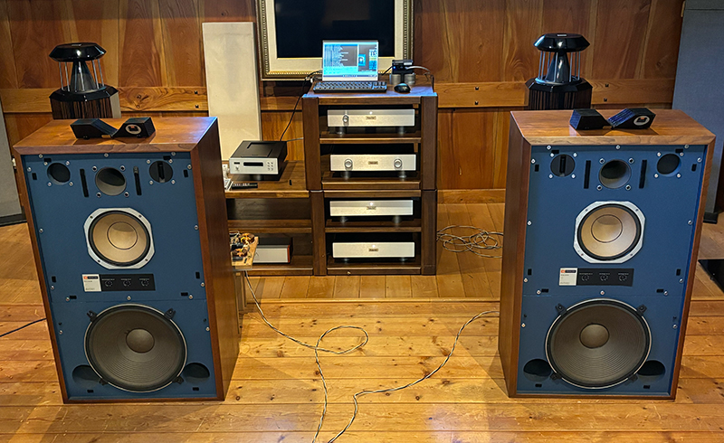 JBL 4343BWXペアの写真